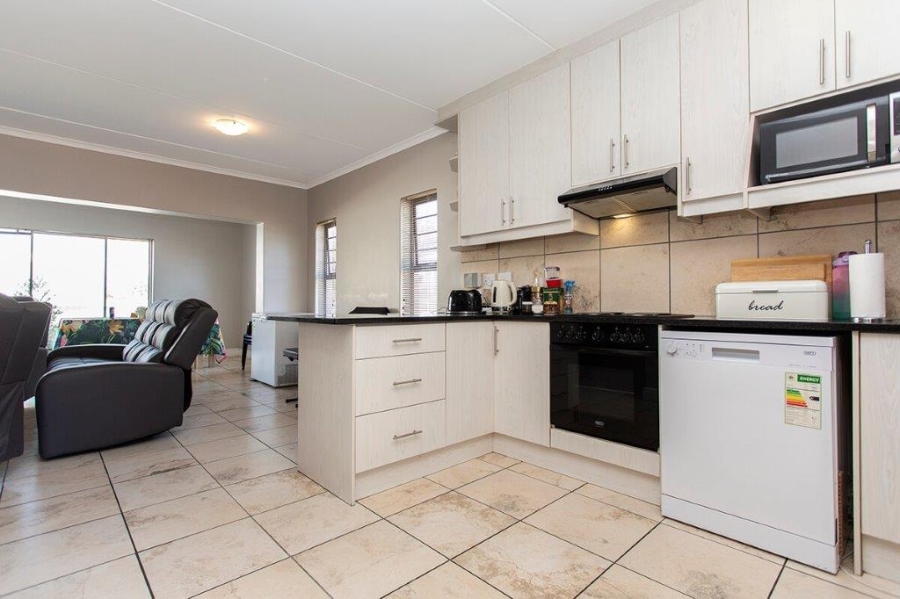 3 Bedroom Property for Sale in Protea Heights Western Cape